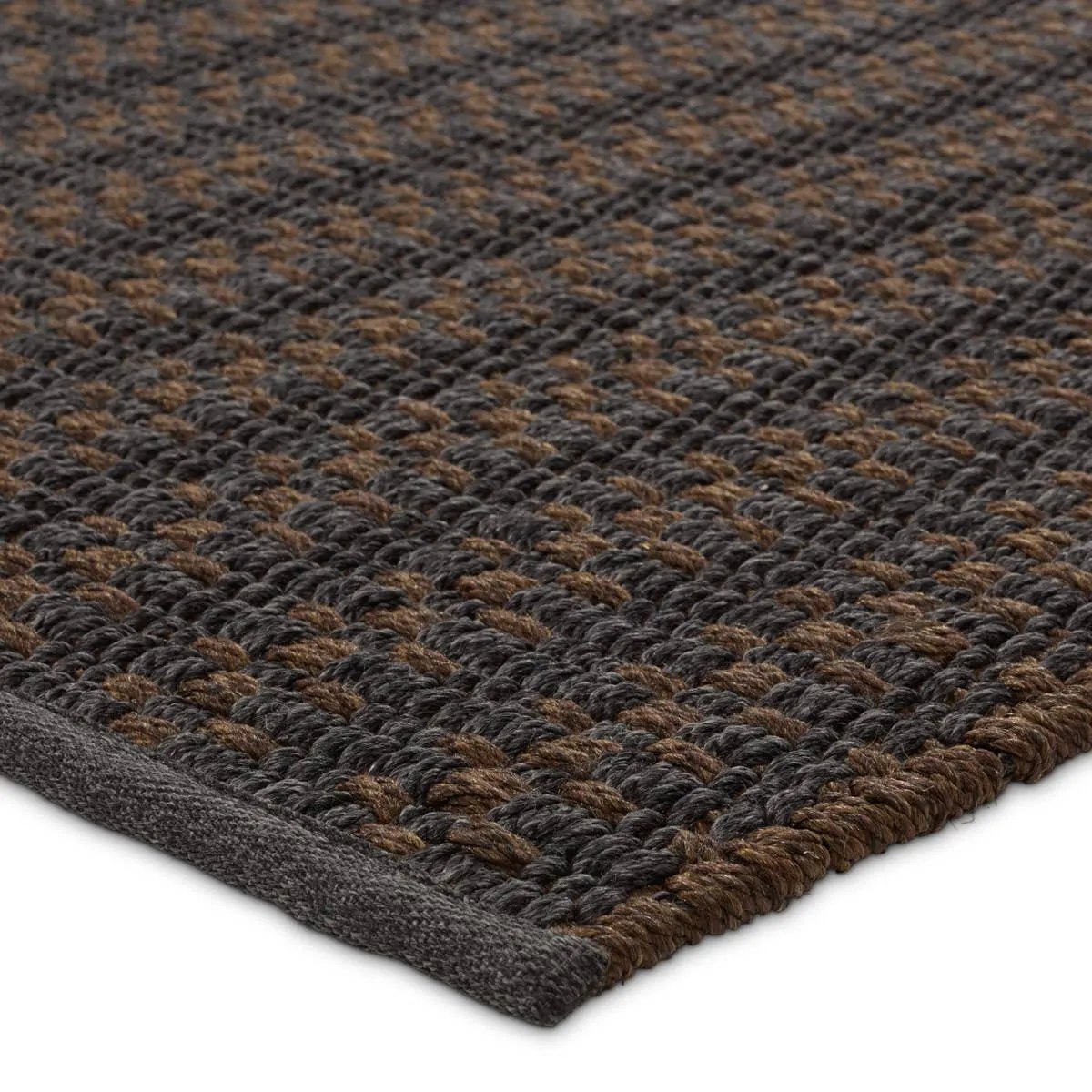 Handwoven of thick and durable performance fibers, the Talin Elmas offers a sturdy accent with evocative texture to any space. Neutral, versatile colorways combine with an undulating striped weave for a not-so-solid, but perfectly grounding, modern design. Amethyst Home provides interior design, new home construction design consulting, vintage area rugs, and lighting in the Scottsdale metro area.